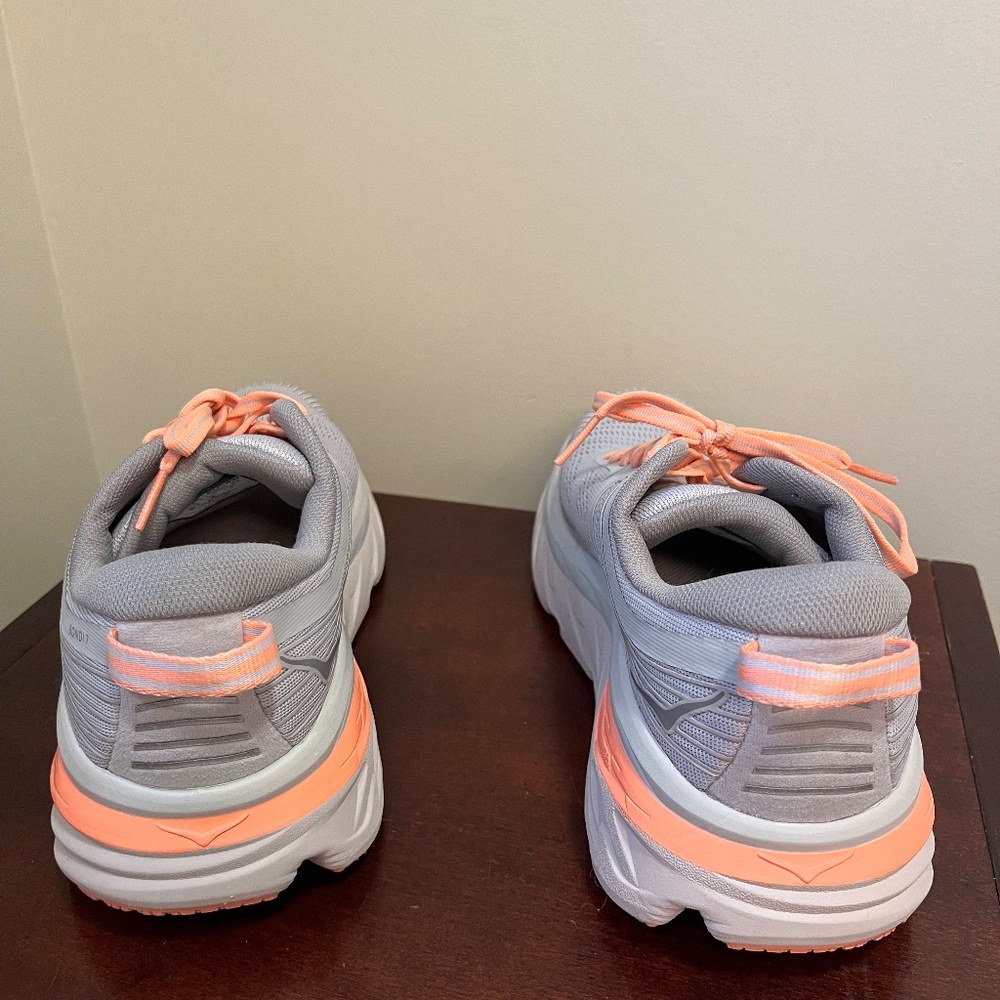 Hoka One Bondi 7 - Harbor Mist/Coral Running Shoes - Women size 7 - Picture 3 of 5